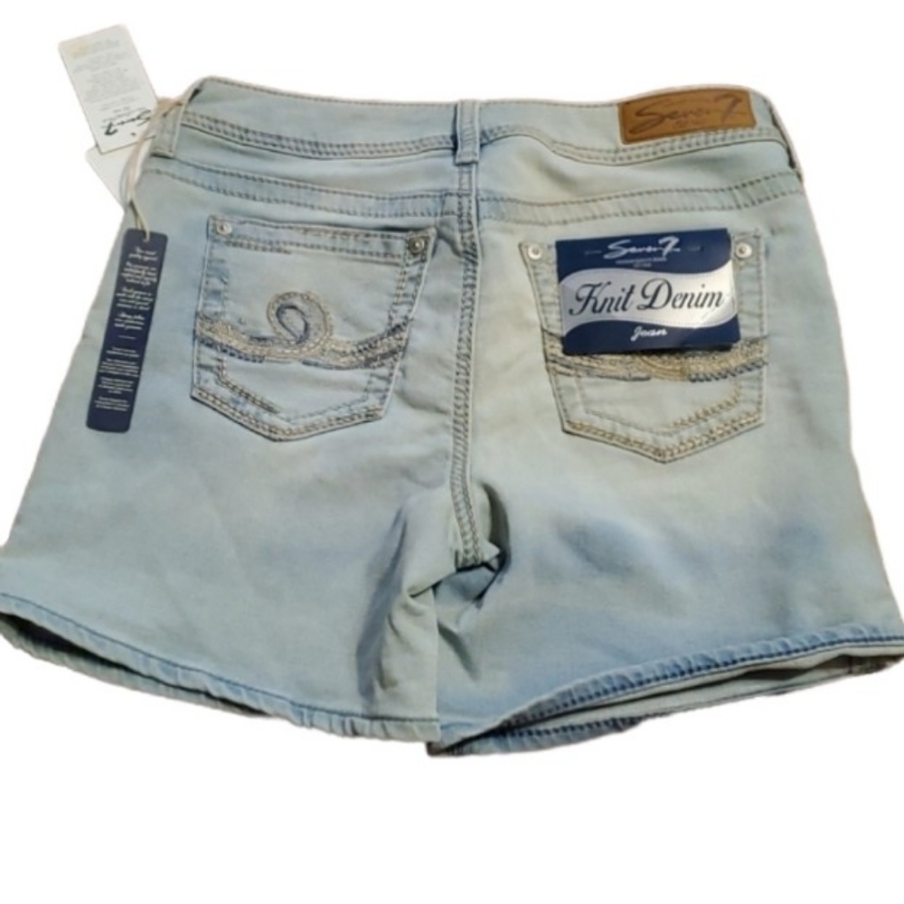 Seven 7 Shorts Size 6 NEW light wash denim jean